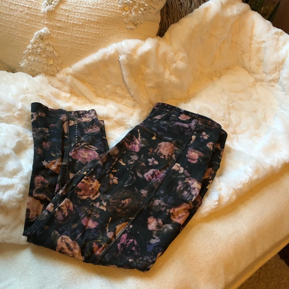 Lululemon Fast & Free Crop II,  size 6